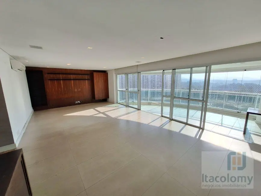 Apartamento com 3 quartos para alugar, 261m2 em Barueri - SP - imagem 8 Foto 8 de Apartamento com 3 quartos para alugar, 261m2 em Barueri - SP