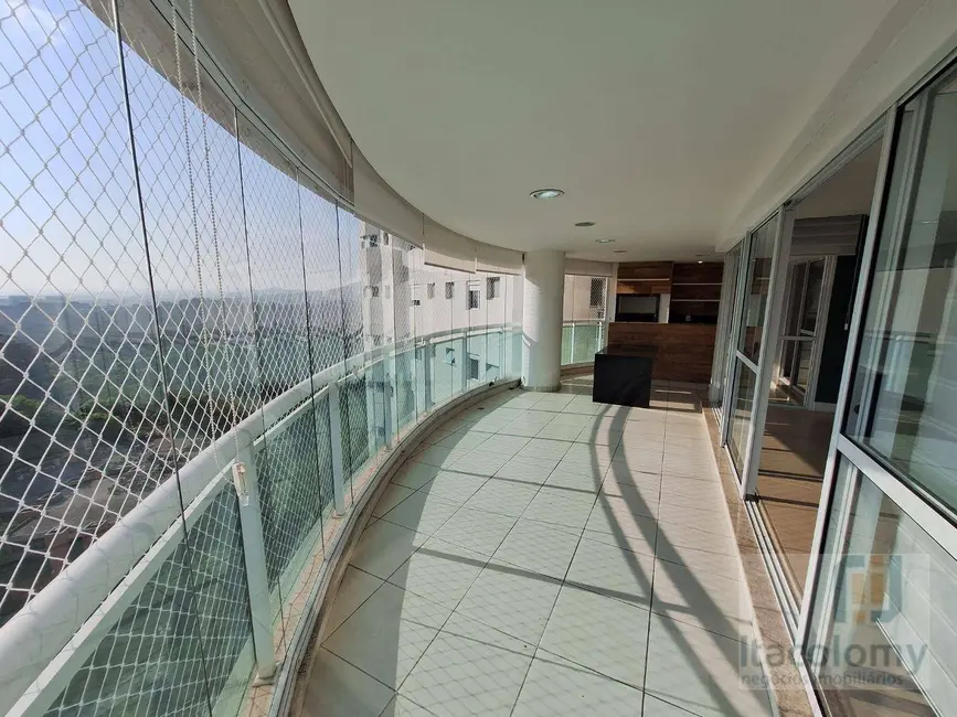 Apartamento com 3 quartos para alugar, 261m2 em Barueri - SP - imagem 4 Foto 4 de Apartamento com 3 quartos para alugar, 261m2 em Barueri - SP