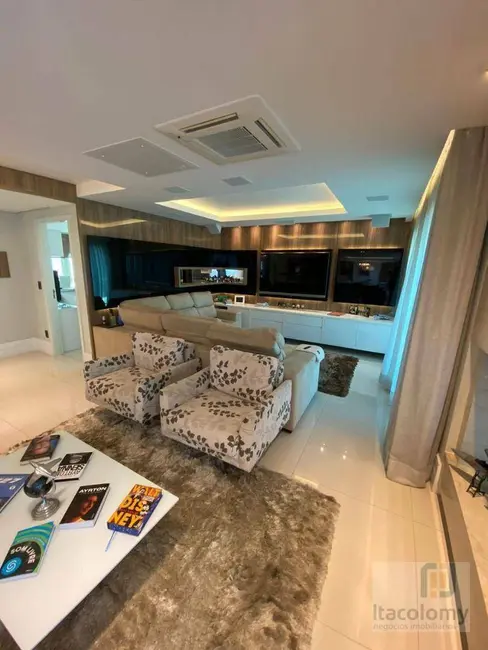 Foto 5 de Apartamento com 3 quartos à venda, 253m2 em Alphaville Industrial, Barueri - SP