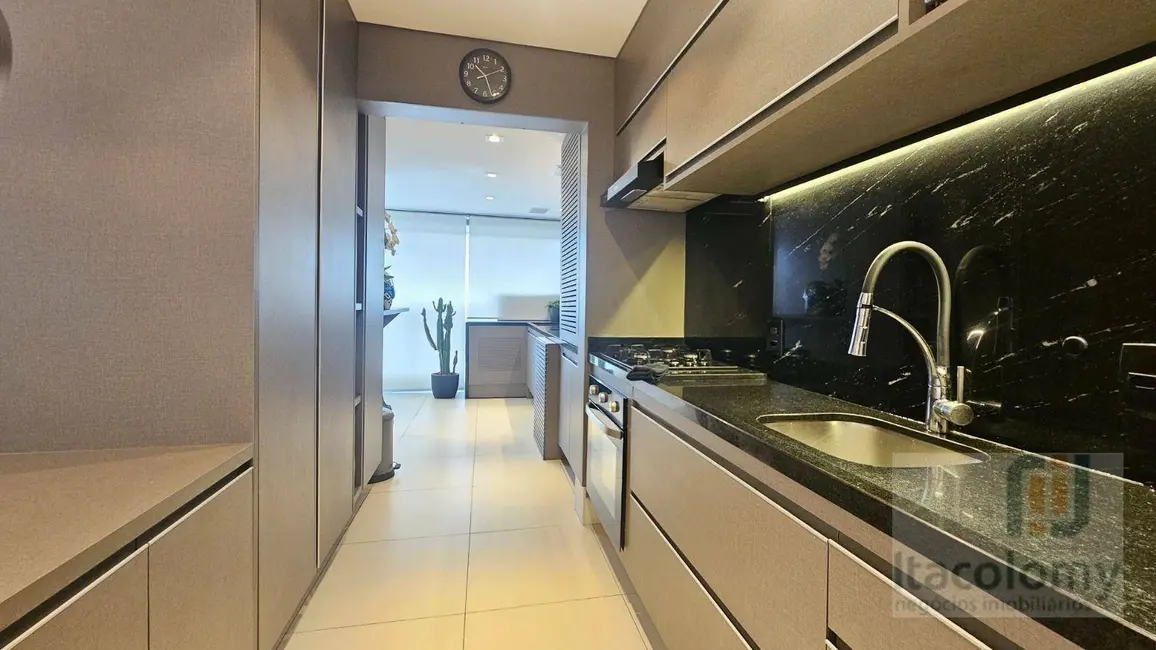 Foto 9 de Apartamento com 2 quartos para alugar, 68m2 em Empresarial 18 do Forte, Barueri - SP