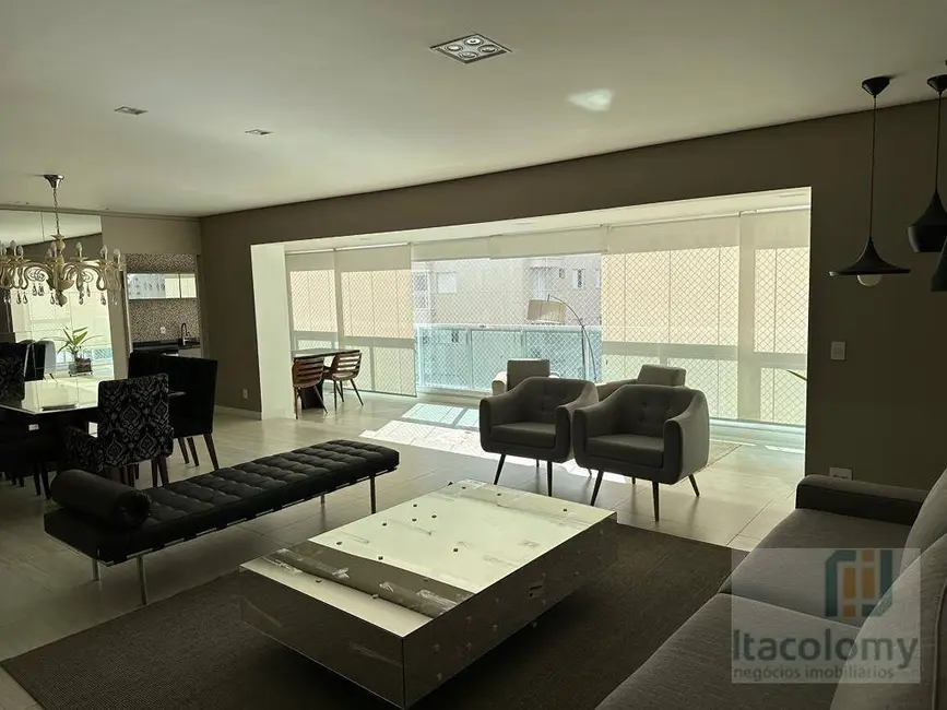 Foto 3 de Apartamento com 3 quartos para alugar, 235m2 em Alphaville Industrial, Barueri - SP