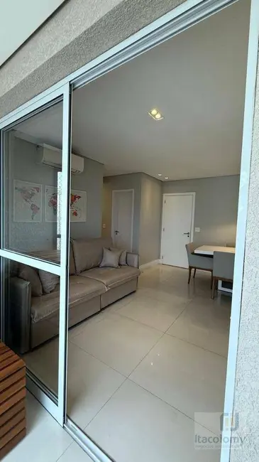 Foto 3 de Apartamento com 3 quartos à venda e para alugar, 98m2 em Alphaville Empresarial, Barueri - SP
