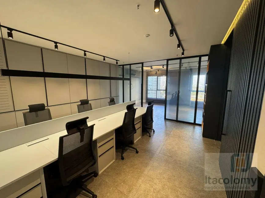 Sala Comercial à venda, 55m2 em Alphaville Conde II, Barueri - SP - imagem 1 Foto 1 de Sala Comercial à venda, 55m2 em Alphaville Conde II, Barueri - SP