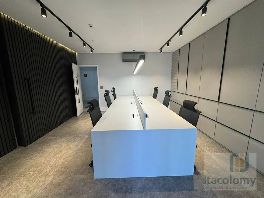 Foto 3 de Sala Comercial à venda, 55m2 em Alphaville Conde II, Barueri - SP