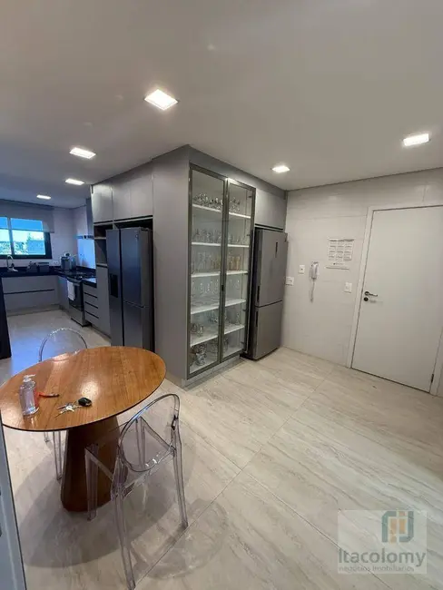 Foto 6 de Apartamento com 3 quartos à venda, 285m2 em Alphaville Empresarial, Barueri - SP