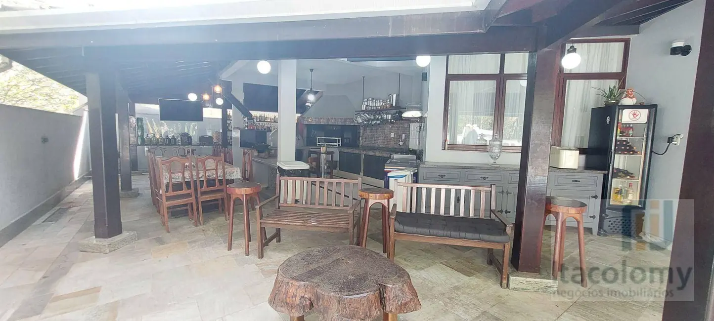 Foto 4 de Casa de Condomínio com 4 quartos à venda e para alugar, 638m2 em Santana De Parnaiba - SP