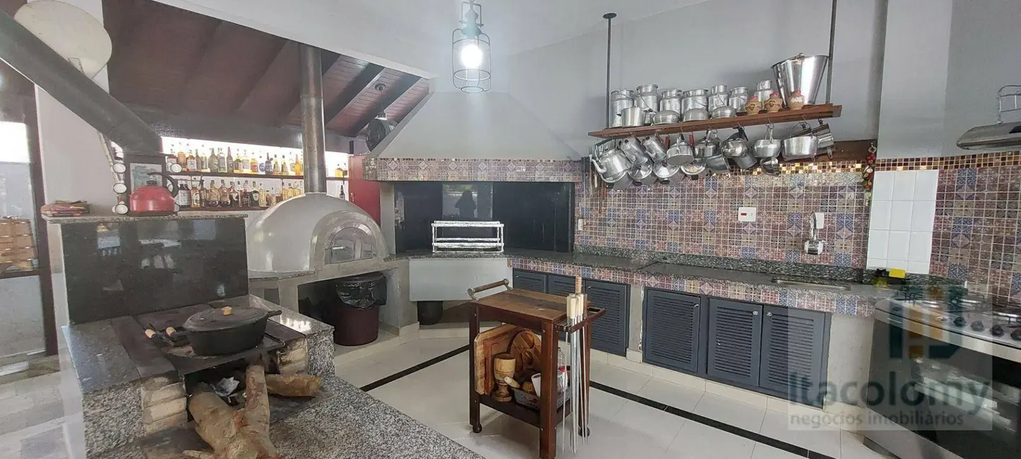 Casa de Condomínio com 4 quartos à venda e para alugar, 638m2 em Santana De Parnaiba - SP - imagem 6 Foto 6 de Casa de Condomínio com 4 quartos à venda e para alugar, 638m2 em Santana De Parnaiba - SP