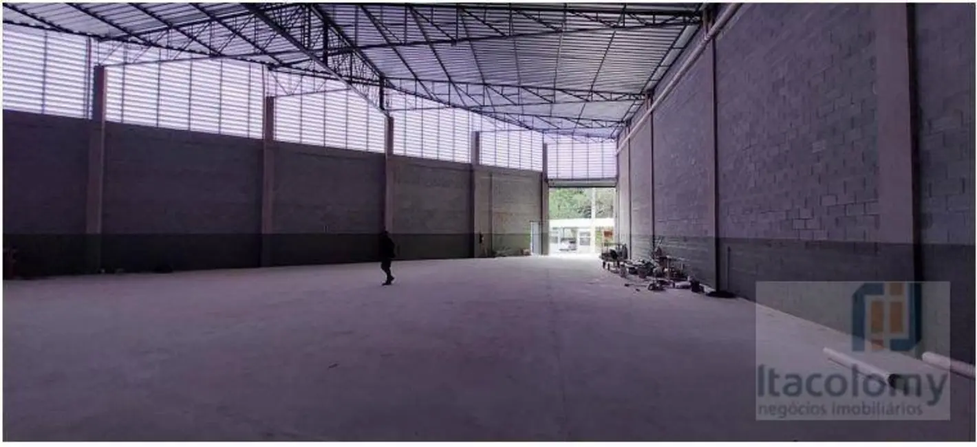 Foto 2 de Armazém / Galpão para alugar, 675m2 em Chácaras São Luís, Santana De Parnaiba - SP