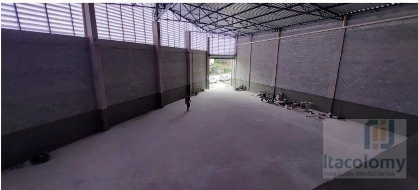 Foto 3 de Armazém / Galpão para alugar, 675m2 em Chácaras São Luís, Santana De Parnaiba - SP