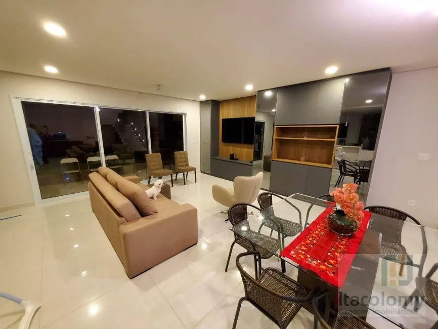 Foto 8 de Casa de Condomínio com 4 quartos à venda, 360m2 em Santana De Parnaiba - SP