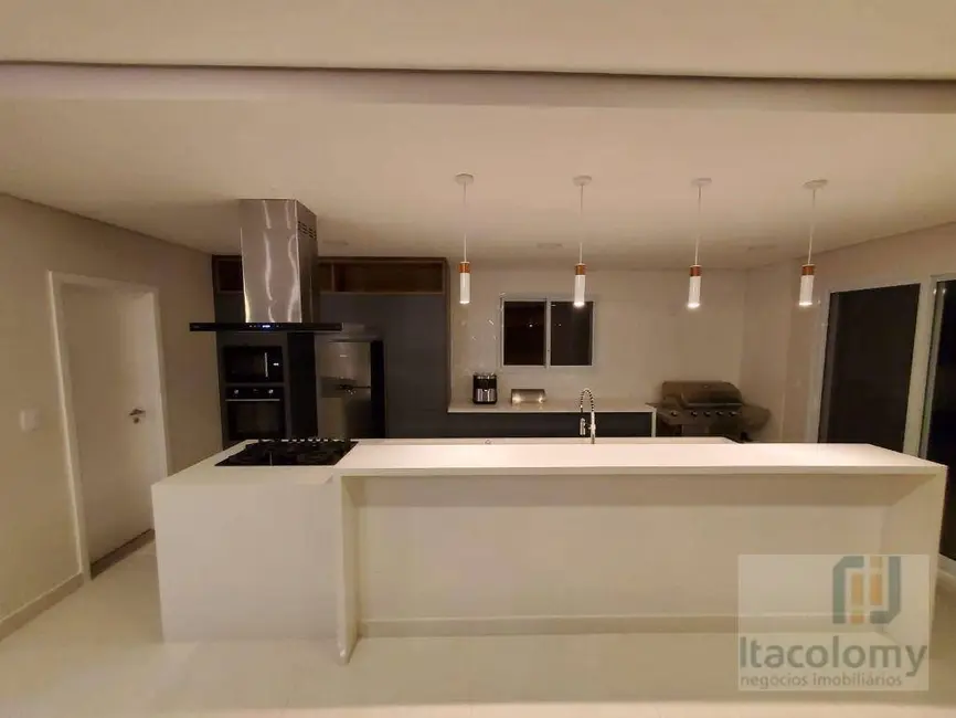 Foto 4 de Casa de Condomínio com 4 quartos à venda, 360m2 em Santana De Parnaiba - SP