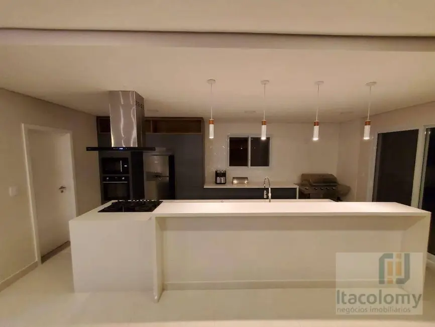 Foto 4 de Casa de Condomínio com 4 quartos à venda, 360m2 em Santana De Parnaiba - SP