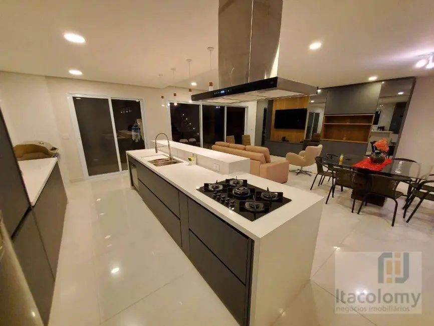 Foto 1 de Casa de Condomínio com 4 quartos à venda, 360m2 em Santana De Parnaiba - SP