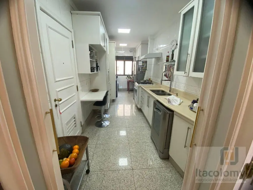 Foto 9 de Apartamento com 3 quartos à venda, 118m2 em Alphaville Industrial, Barueri - SP