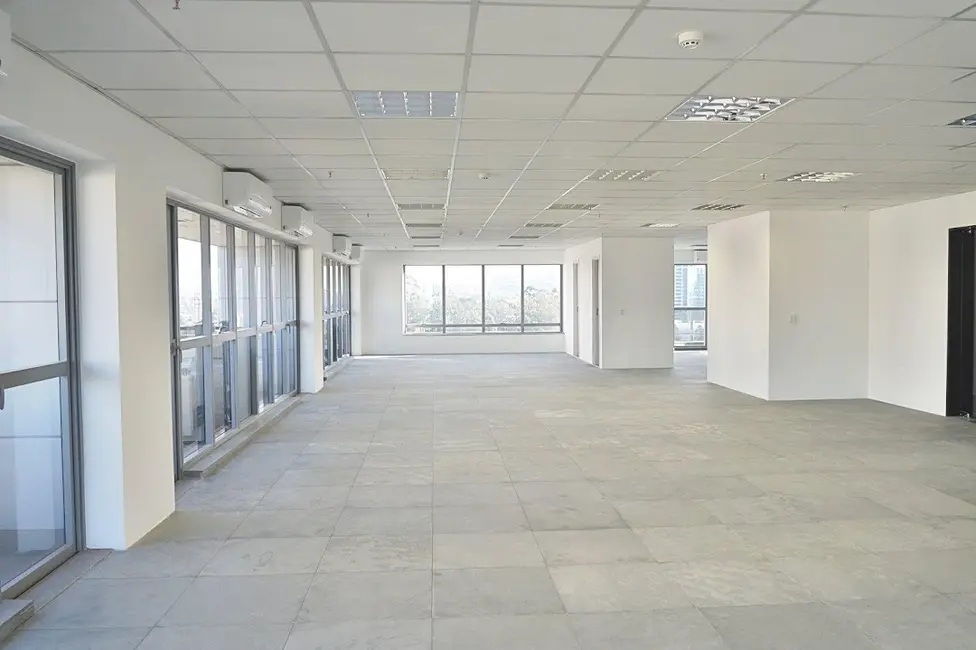 Foto 1 de Sala Comercial para alugar, 281m2 em Empresarial 18 do Forte, Barueri - SP