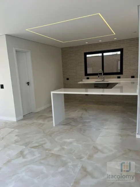 Foto 8 de Casa de Condomínio com 4 quartos à venda, 274m2 em Suru, Santana De Parnaiba - SP