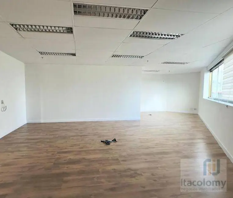 Foto 1 de Sala Comercial para alugar, 59m2 em Empresarial 18 do Forte, Barueri - SP