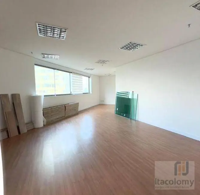 Foto 5 de Sala Comercial para alugar, 59m2 em Empresarial 18 do Forte, Barueri - SP