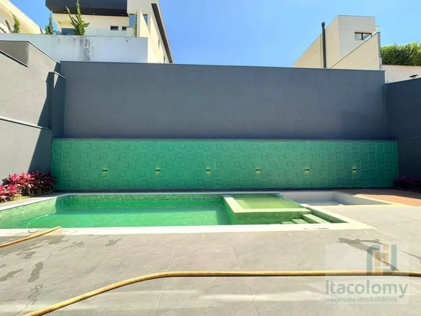 Casa de Condomínio com 4 quartos à venda, 600m2 em Santana De Parnaiba - SP - imagem 8 Foto 8 de Casa de Condomínio com 4 quartos à venda, 600m2 em Santana De Parnaiba - SP