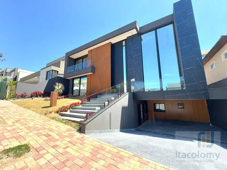 Foto 3 de Casa de Condomínio com 4 quartos à venda, 600m2 em Santana De Parnaiba - SP