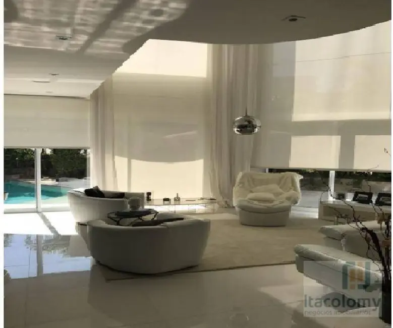 Foto 3 de Casa de Condomínio com 3 quartos à venda e para alugar, 540m2 em Tamboré, Barueri - SP