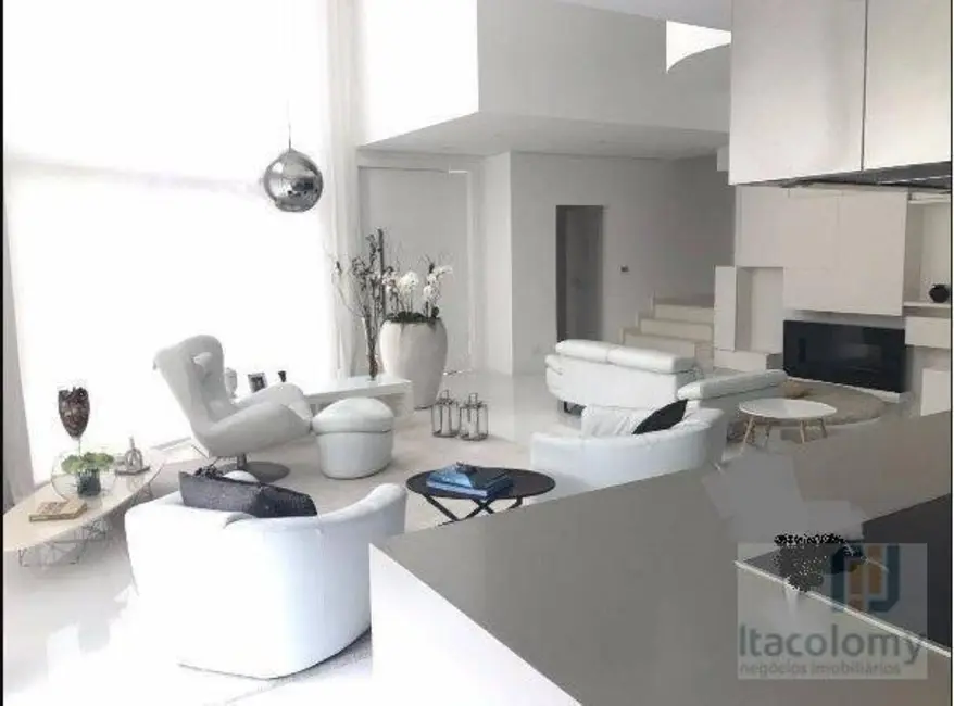 Foto 4 de Casa de Condomínio com 3 quartos à venda e para alugar, 540m2 em Tamboré, Barueri - SP