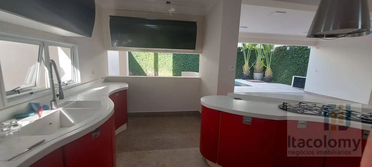 Casa de Condomínio com 5 quartos à venda, 360m2 em Santana De Parnaiba - SP - imagem 7 Foto 7 de Casa de Condomínio com 5 quartos à venda, 360m2 em Santana De Parnaiba - SP