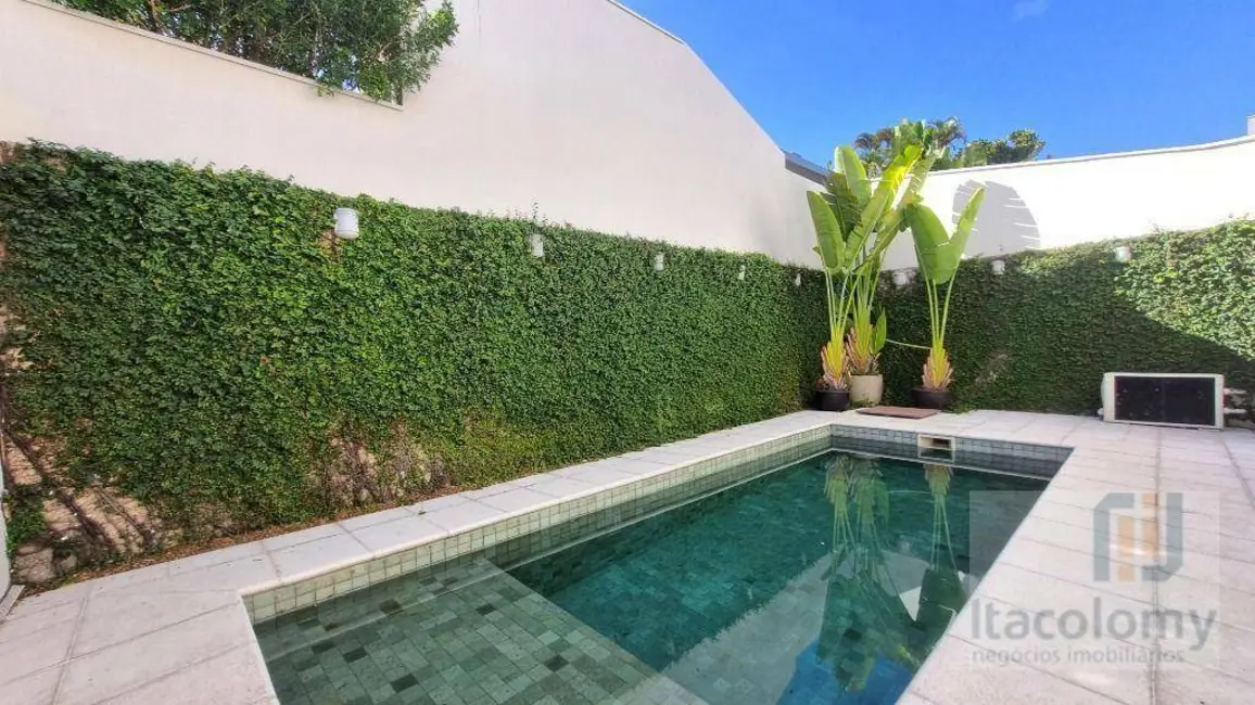 Casa de Condomínio com 5 quartos à venda, 360m2 em Santana De Parnaiba - SP - imagem 2 Foto 2 de Casa de Condomínio com 5 quartos à venda, 360m2 em Santana De Parnaiba - SP