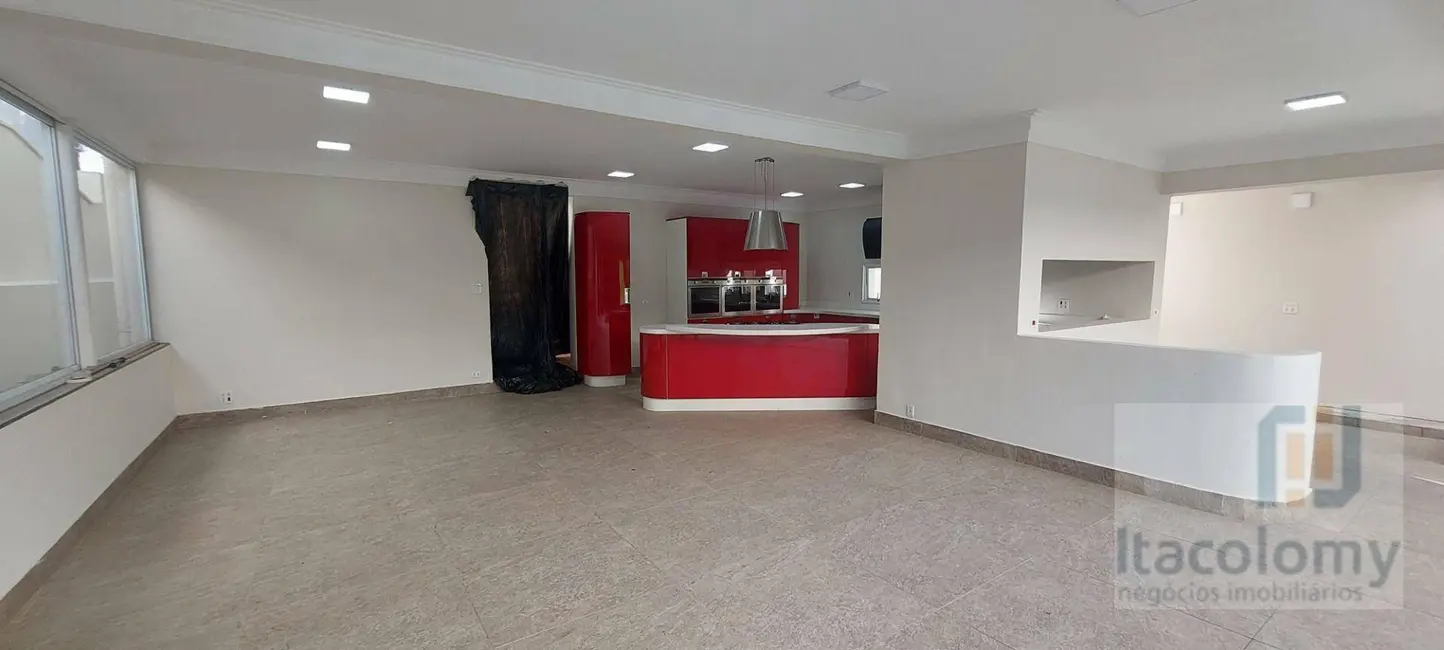 Casa de Condomínio com 5 quartos à venda, 360m2 em Santana De Parnaiba - SP - imagem 3 Foto 3 de Casa de Condomínio com 5 quartos à venda, 360m2 em Santana De Parnaiba - SP