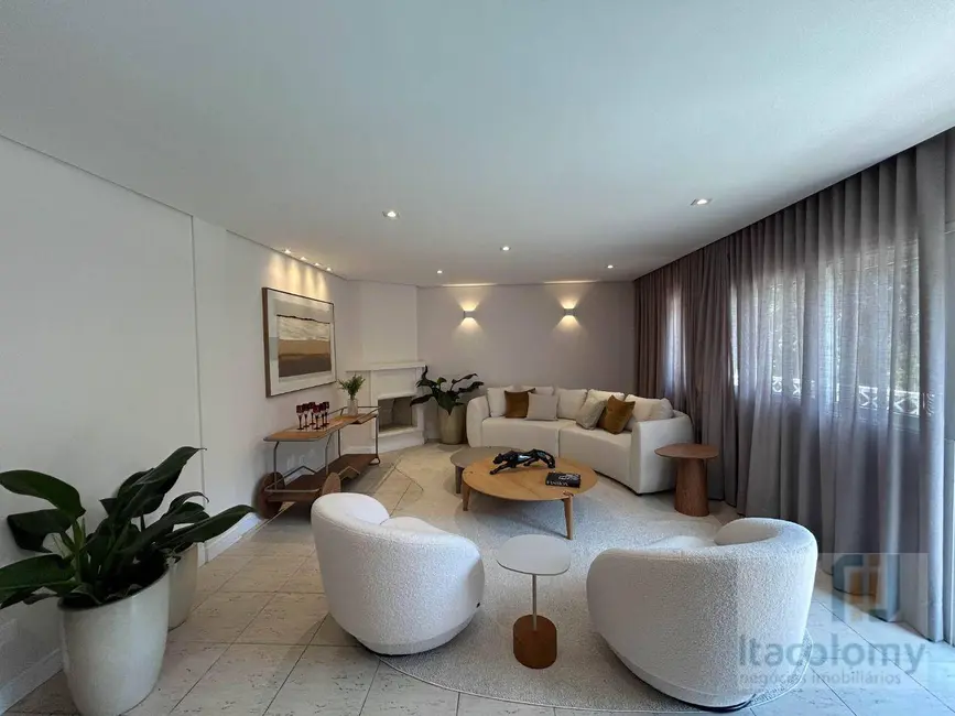 Foto 3 de Casa de Condomínio com 4 quartos à venda, 1400m2 em Santana De Parnaiba - SP