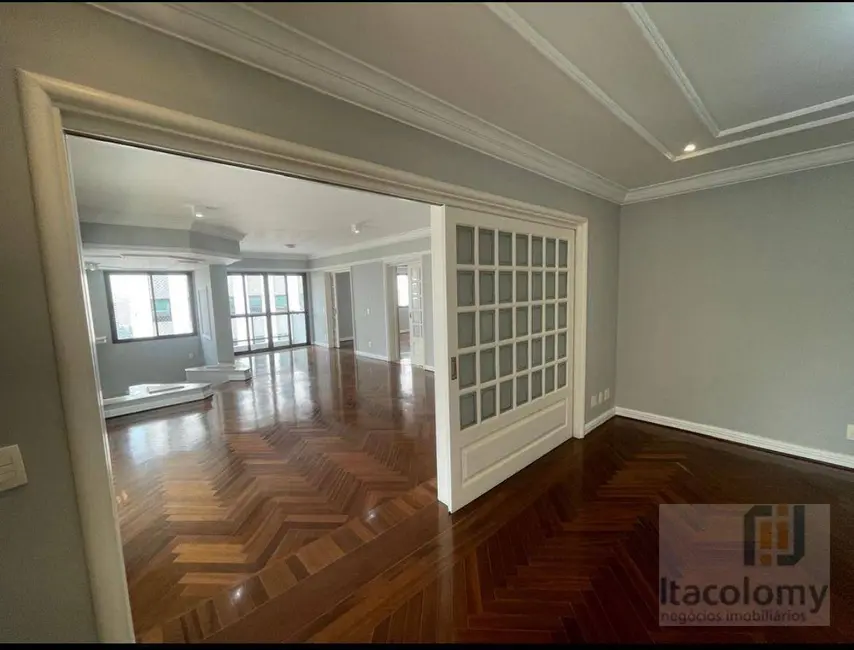 Apartamento com 4 quartos para alugar, 288m2 em Alphaville Industrial, Barueri - SP - imagem 2 Foto 2 de Apartamento com 4 quartos para alugar, 288m2 em Alphaville Industrial, Barueri - SP