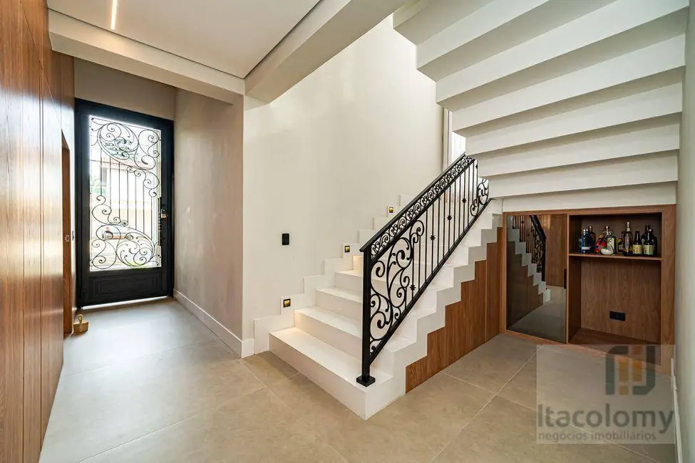 Foto 4 de Casa de Condomínio com 3 quartos à venda e para alugar, 364m2 em Santana De Parnaiba - SP