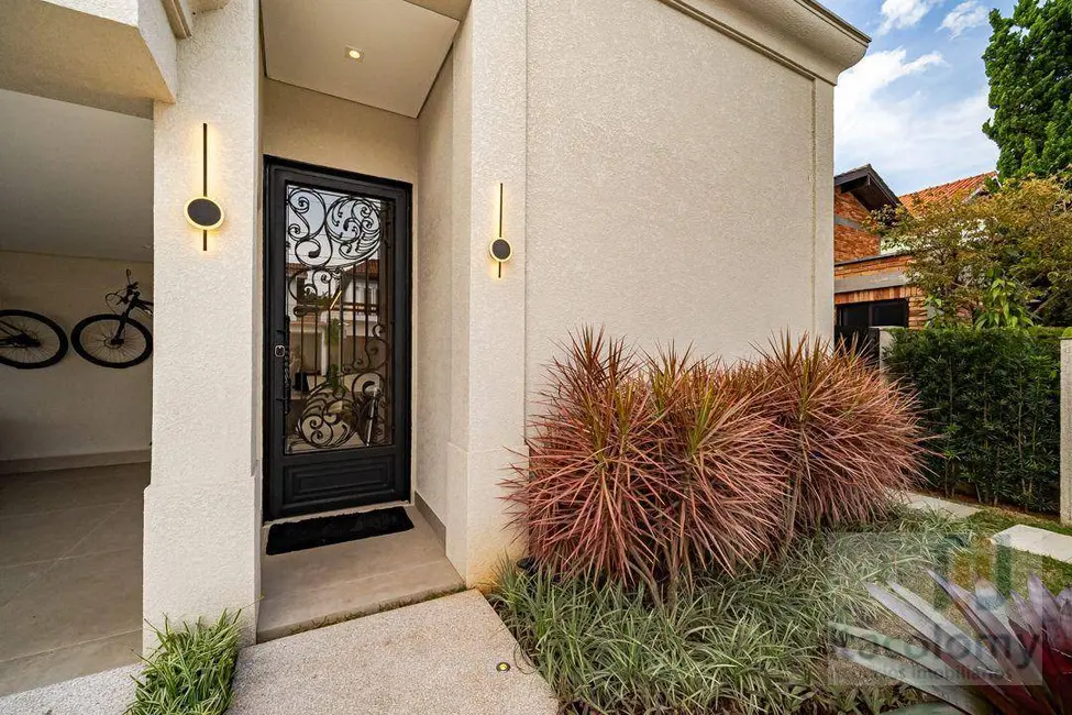 Foto 6 de Casa de Condomínio com 3 quartos à venda e para alugar, 364m2 em Santana De Parnaiba - SP