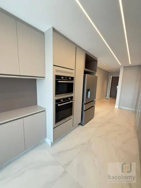 Foto 6 de Apartamento com 4 quartos à venda e para alugar, 336m2 em Alphaville Empresarial, Barueri - SP