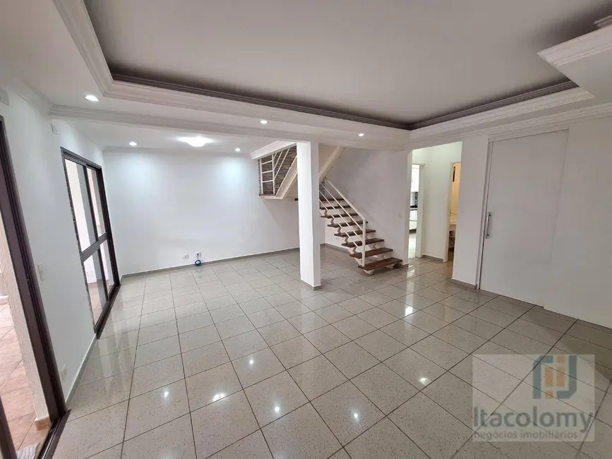 Foto 4 de Casa de Condomínio com 3 quartos para alugar, 165m2 em Tamboré, Santana De Parnaiba - SP