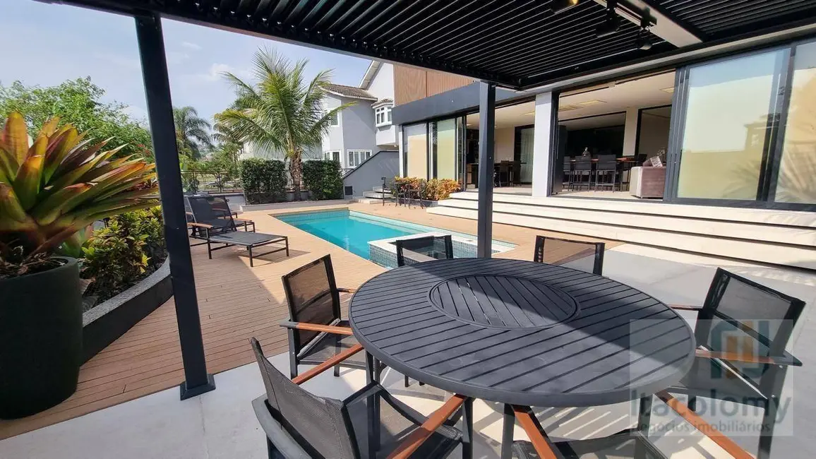 Foto 2 de Casa de Condomínio com 4 quartos à venda, 560m2 em Santana De Parnaiba - SP