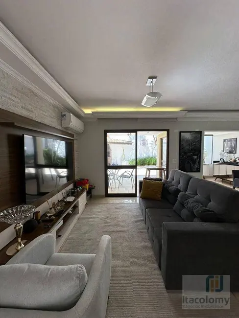 Casa de Condomínio com 3 quartos à venda, 165m2 em Santana De Parnaiba - SP - imagem 2 Foto 2 de Casa de Condomínio com 3 quartos à venda, 165m2 em Santana De Parnaiba - SP