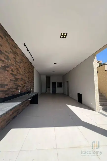 Foto 4 de Casa de Condomínio com 3 quartos à venda, 200m2 em Santana De Parnaiba - SP