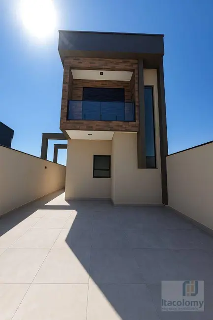 Foto 1 de Casa de Condomínio com 3 quartos à venda, 200m2 em Santana De Parnaiba - SP