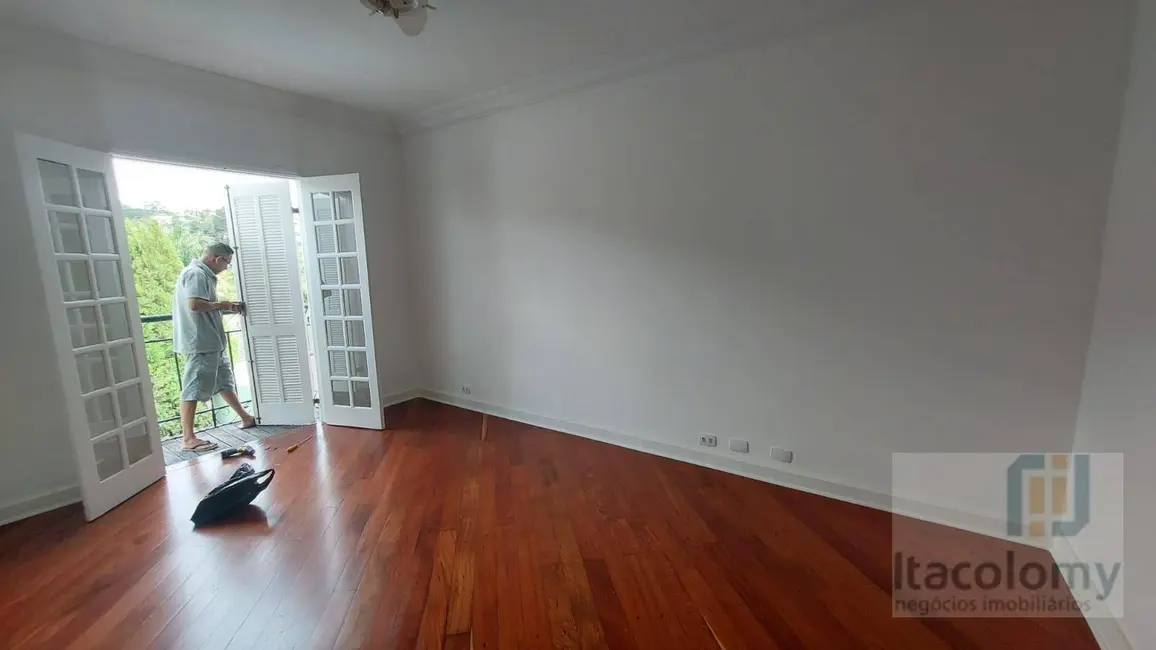 Foto 8 de Casa de Condomínio com 3 quartos à venda e para alugar, 420m2 em Santana De Parnaiba - SP