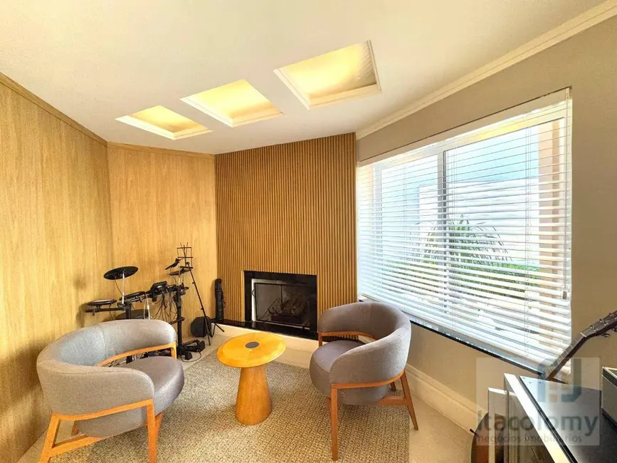 Foto 7 de Casa de Condomínio com 4 quartos à venda, 300m2 em Santana De Parnaiba - SP