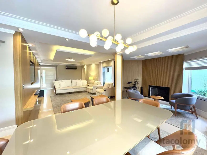 Casa de Condomínio com 4 quartos à venda, 300m2 em Santana De Parnaiba - SP - imagem 6 Foto 6 de Casa de Condomínio com 4 quartos à venda, 300m2 em Santana De Parnaiba - SP