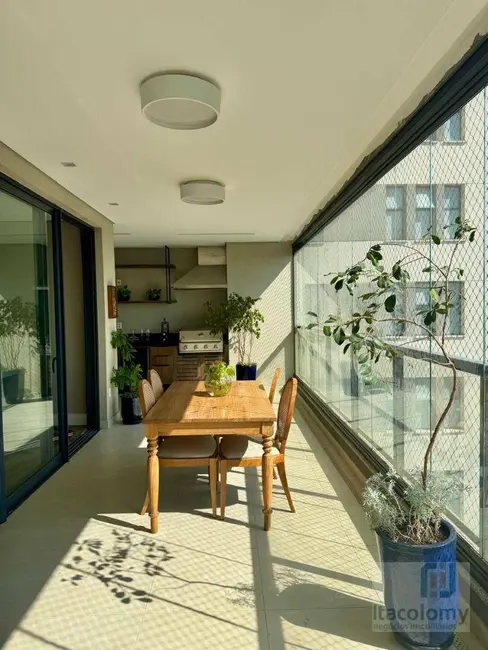 Foto 3 de Apartamento com 4 quartos à venda e para alugar, 281m2 em Alphaville Industrial, Barueri - SP