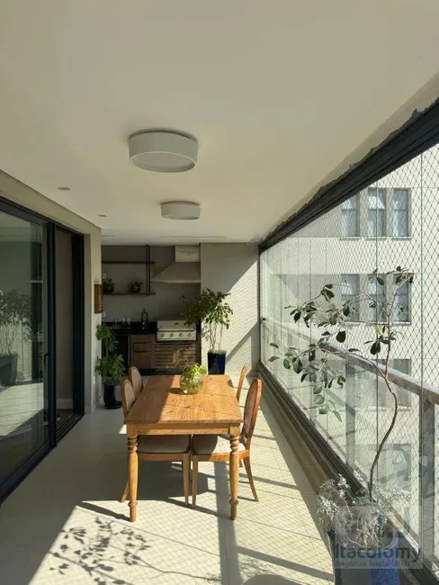 Foto 1 de Apartamento com 4 quartos à venda e para alugar, 281m2 em Alphaville Industrial, Barueri - SP