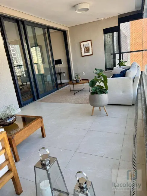 Foto 7 de Apartamento com 4 quartos à venda e para alugar, 281m2 em Alphaville Industrial, Barueri - SP