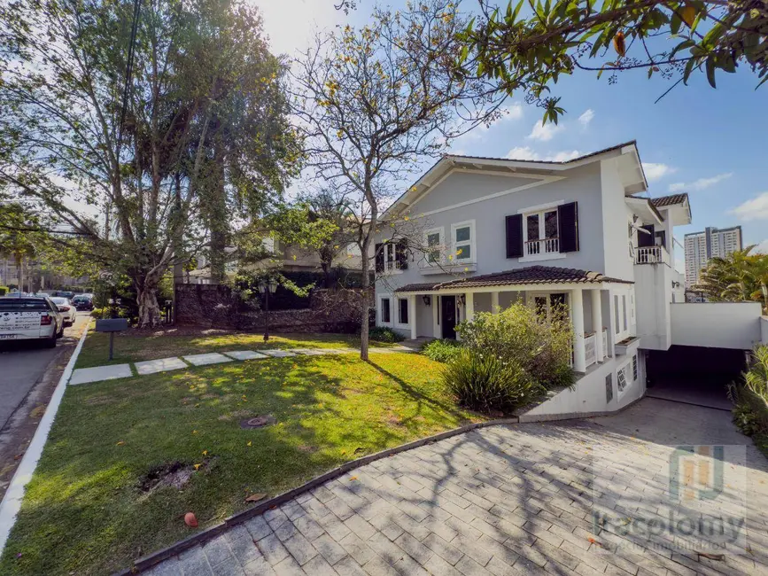 Foto 2 de Casa de Condomínio com 3 quartos para alugar, 684m2 em Santana De Parnaiba - SP