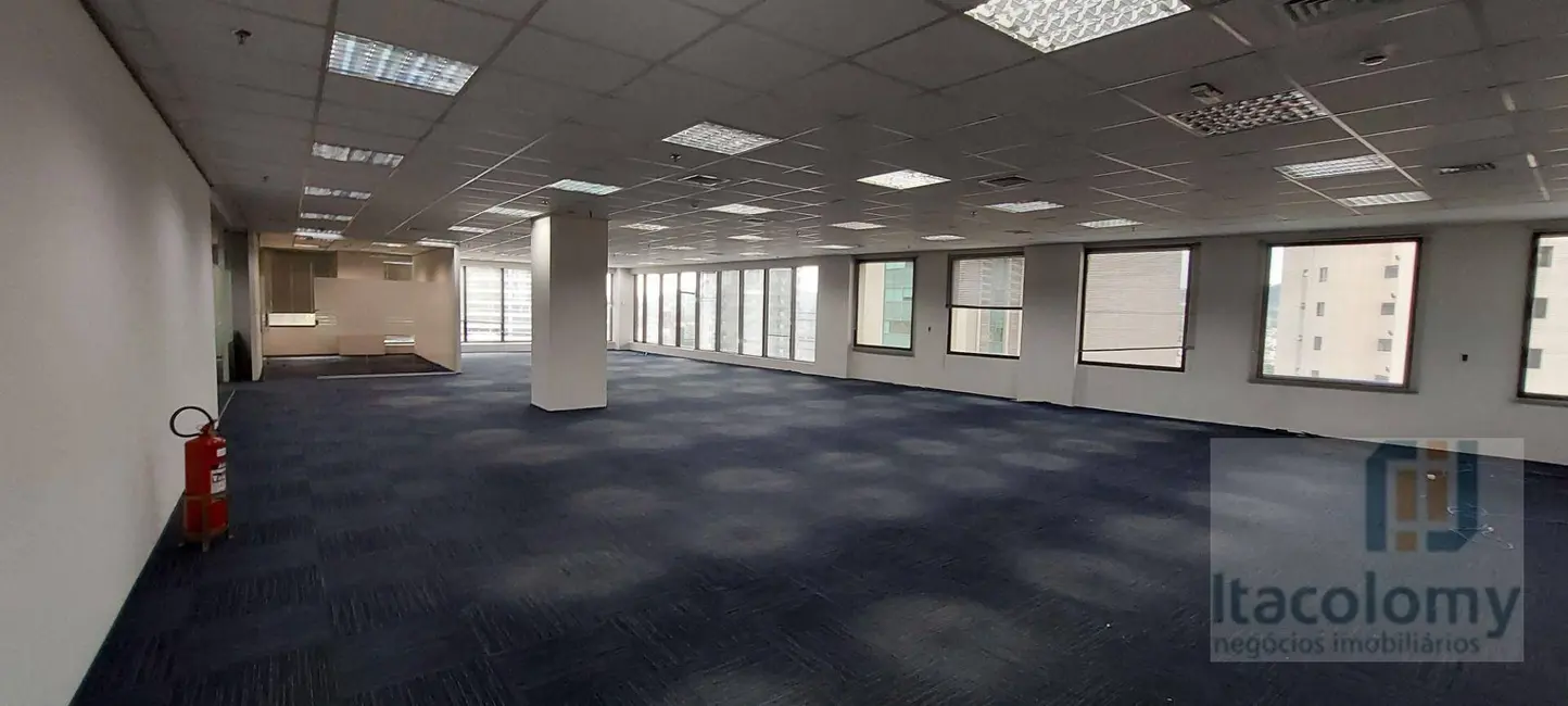 Foto 9 de Sala Comercial para alugar, 340m2 em Empresarial 18 do Forte, Barueri - SP
