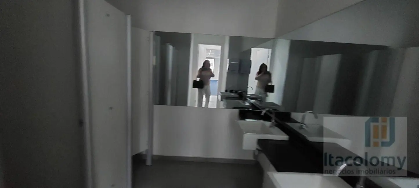 Foto 8 de Sala Comercial para alugar, 340m2 em Empresarial 18 do Forte, Barueri - SP