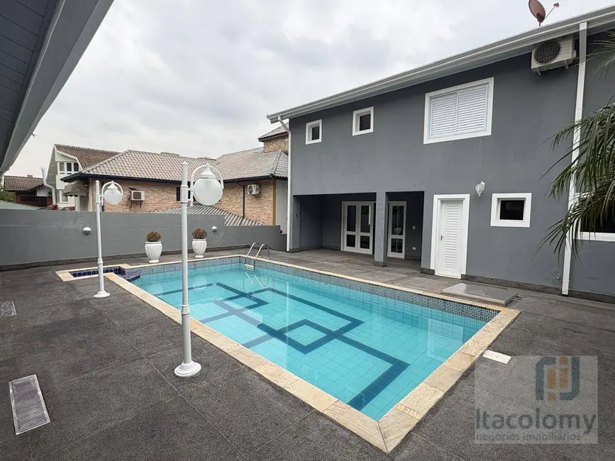 Casa de Condomínio com 4 quartos à venda e para alugar, 450m2 em Santana De Parnaiba - SP - imagem 9 Foto 9 de Casa de Condomínio com 4 quartos à venda e para alugar, 450m2 em Santana De Parnaiba - SP