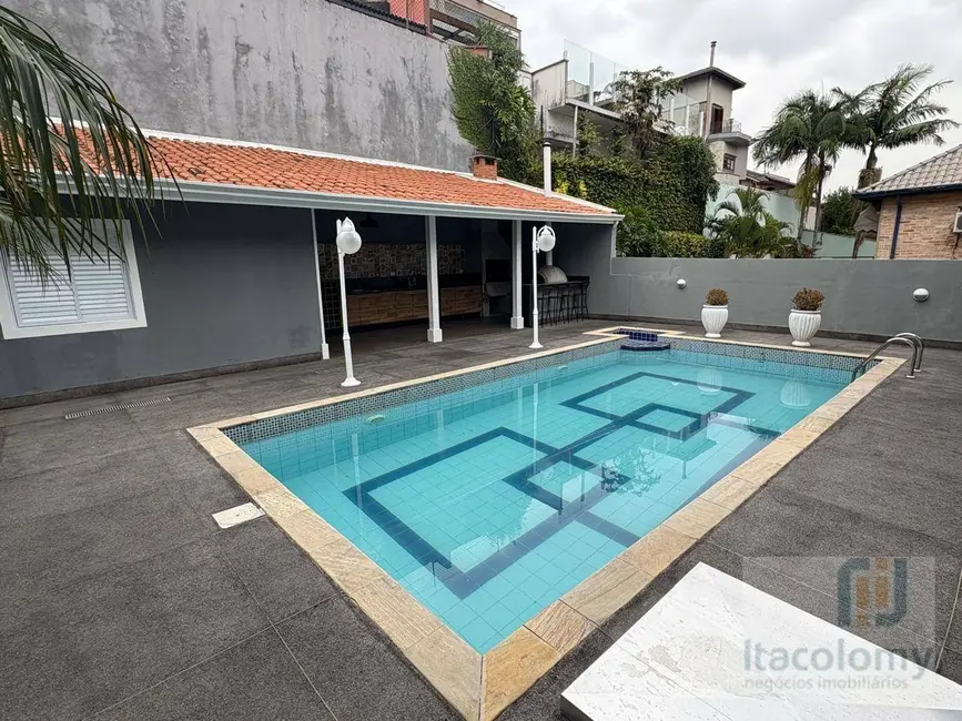 Casa de Condomínio com 4 quartos à venda e para alugar, 450m2 em Santana De Parnaiba - SP - imagem 3 Foto 3 de Casa de Condomínio com 4 quartos à venda e para alugar, 450m2 em Santana De Parnaiba - SP